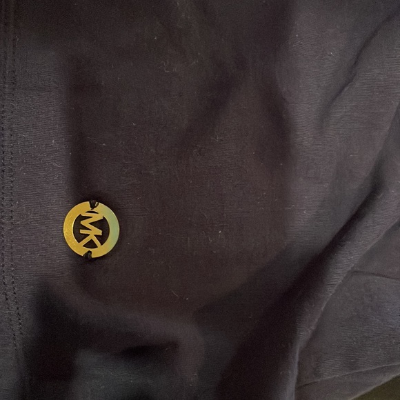 Top - Picture 4 of 4